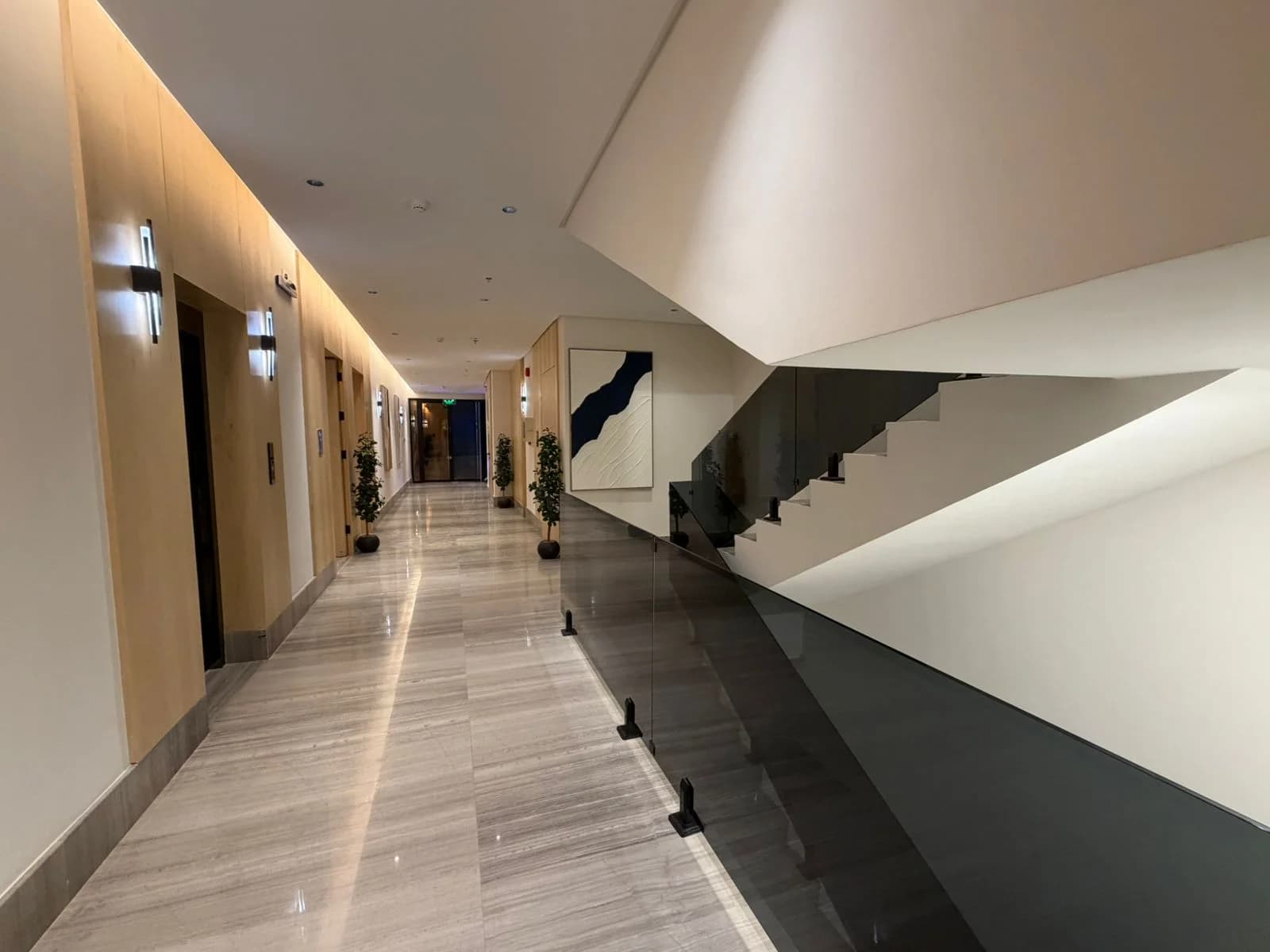 الممر الواسع